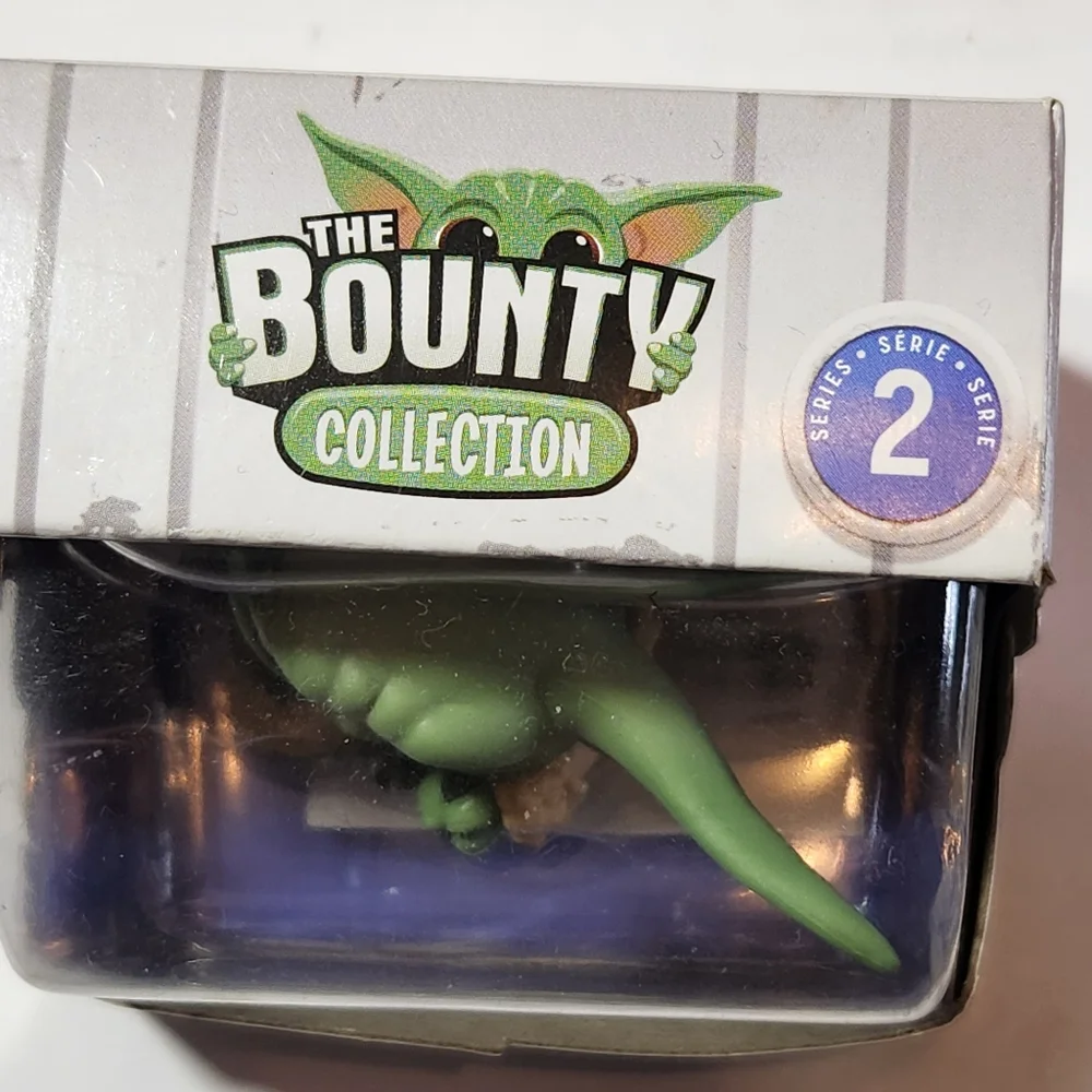 Disney Star Wars NWT Mandalorian Child Bounty Collection Series 2--#10 Figurine